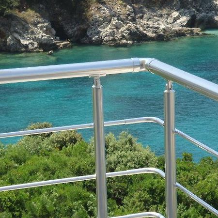 Kapriz Apartments Utjeha Oda fotoğraf
