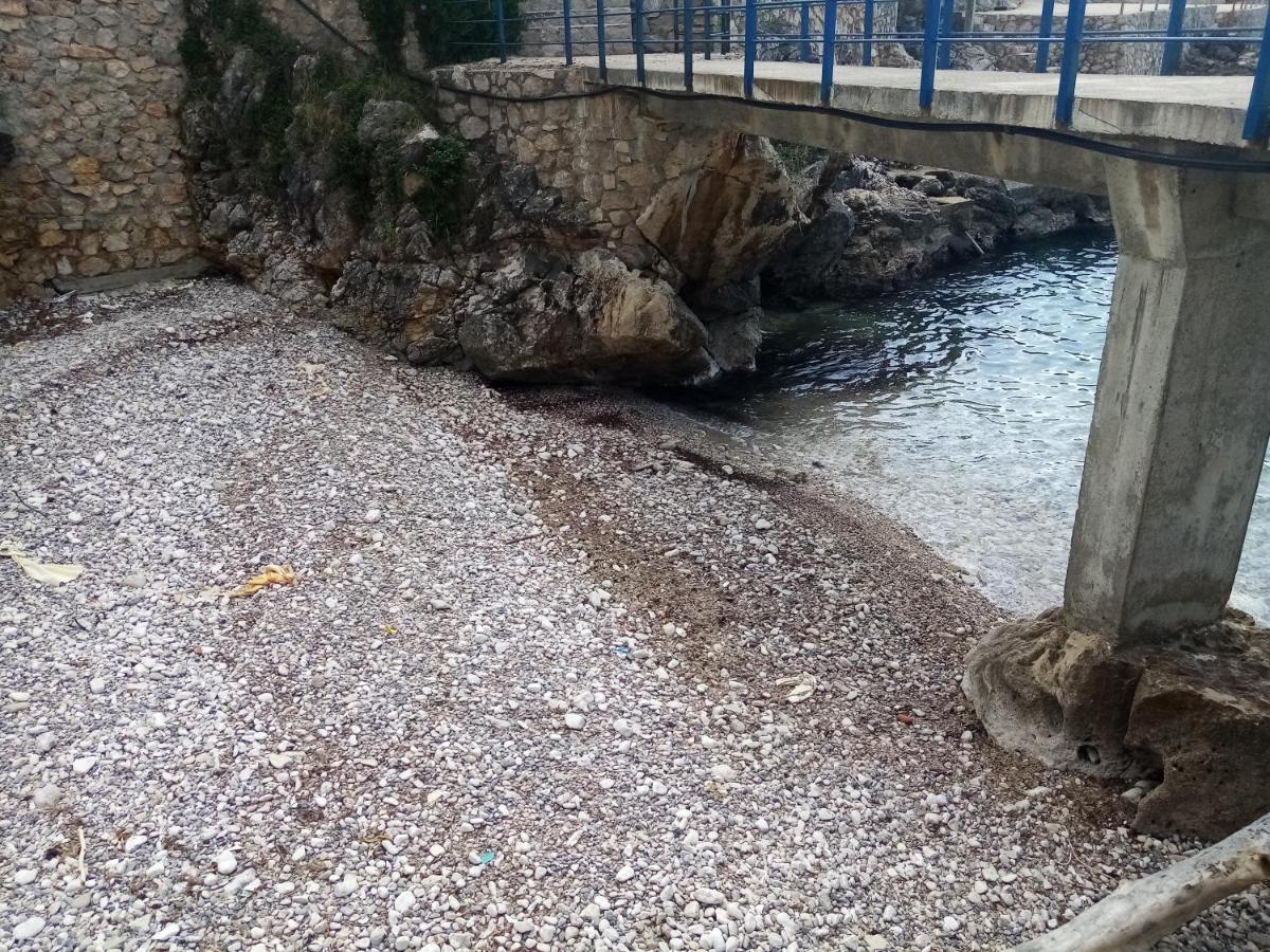 Kapriz Apartments Utjeha Dış mekan fotoğraf