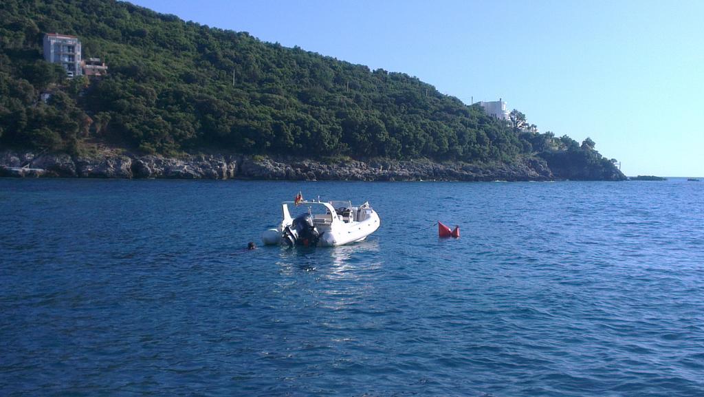 Kapriz Apartments Utjeha Dış mekan fotoğraf