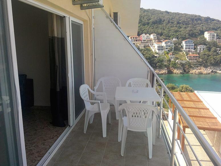 Kapriz Apartments Utjeha Dış mekan fotoğraf
