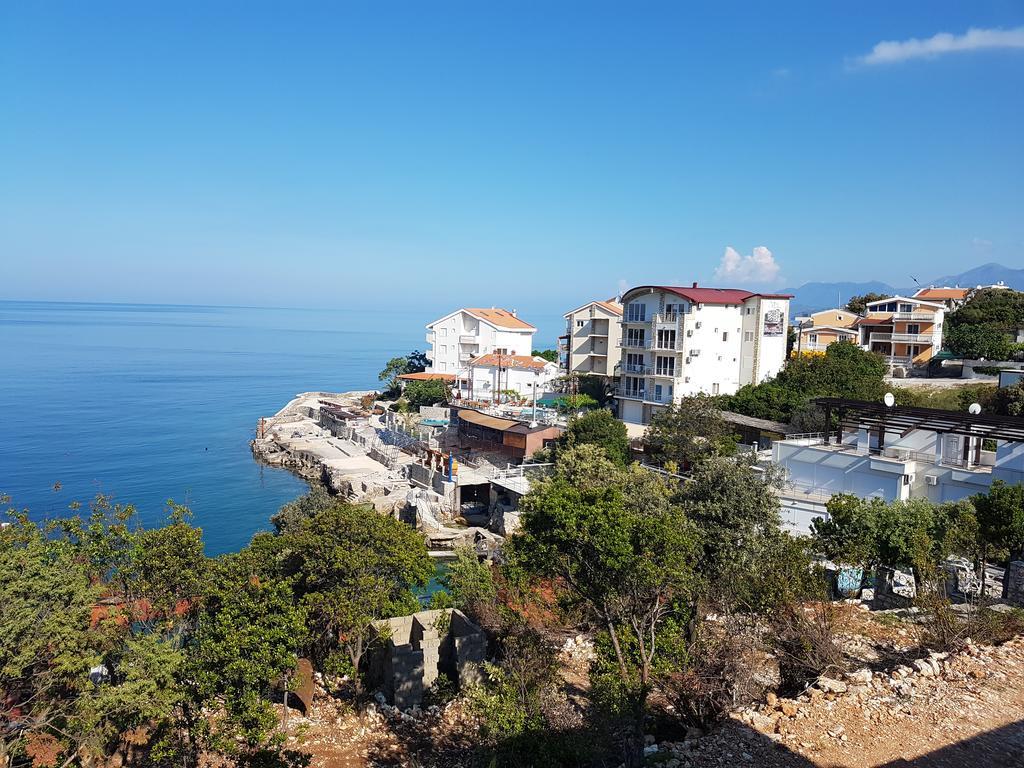 Kapriz Apartments Utjeha Dış mekan fotoğraf