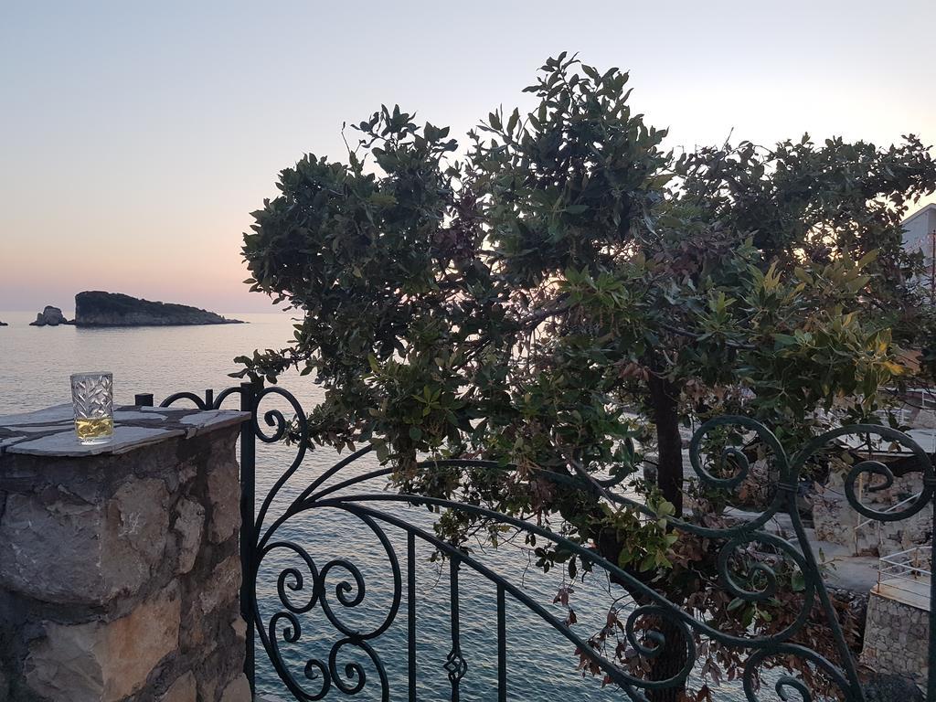 Kapriz Apartments Utjeha Dış mekan fotoğraf