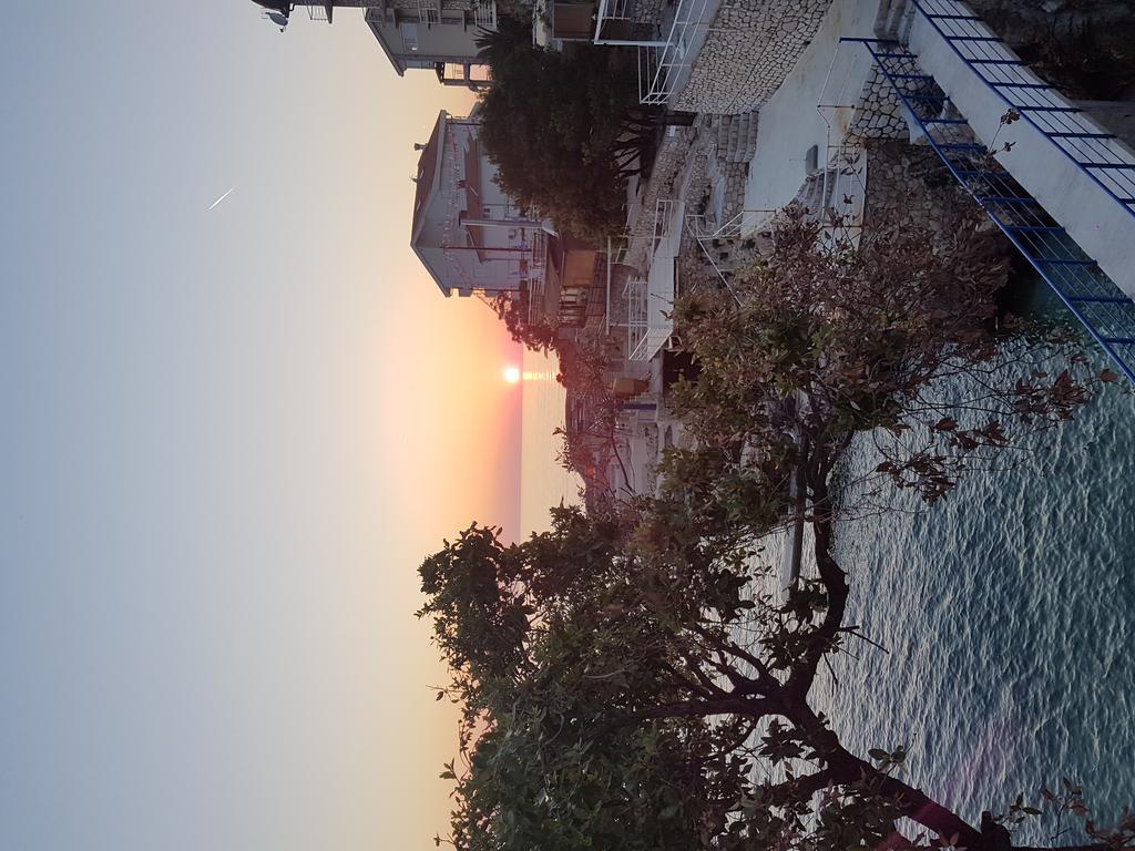 Kapriz Apartments Utjeha Dış mekan fotoğraf
