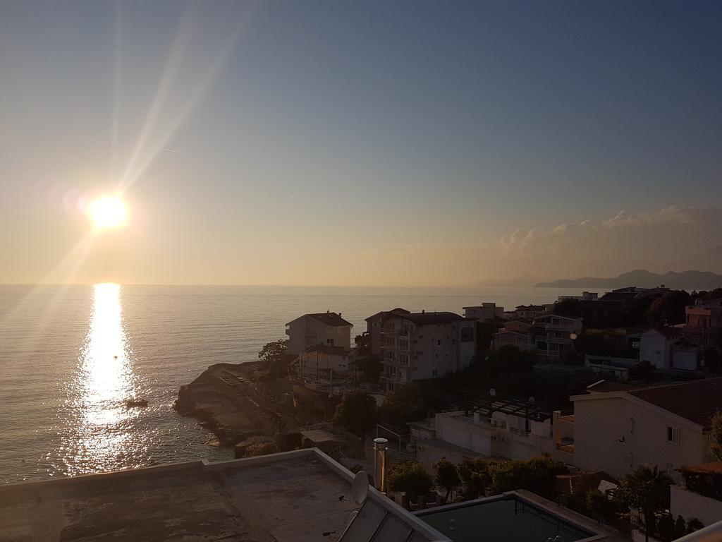 Kapriz Apartments Utjeha Dış mekan fotoğraf