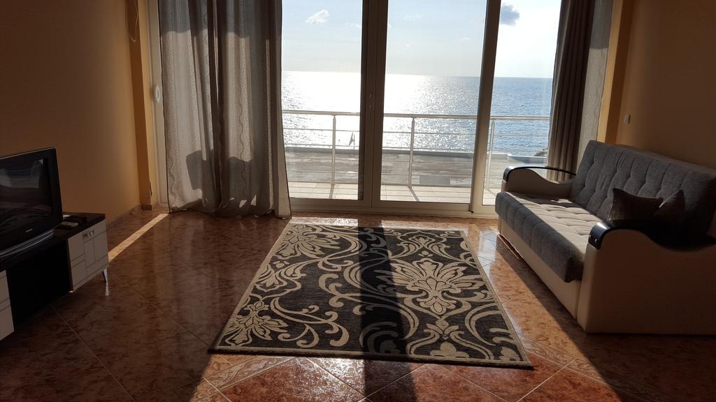 Kapriz Apartments Utjeha Dış mekan fotoğraf